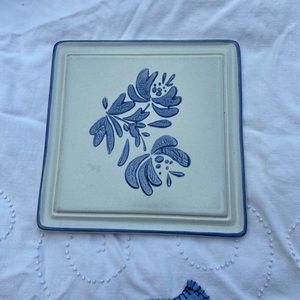 Pfaltzgraff Yorktowne Trivet